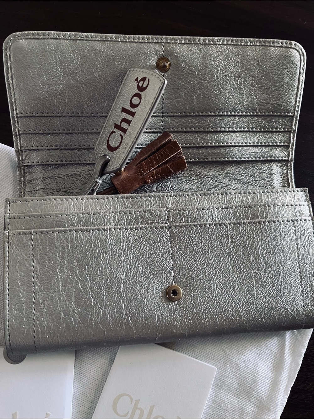 Closet close out saleChloe wallet with authenticity card & dust bag pic #2 Date